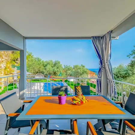 Vila Goecek Deniz Manzarali Kiralik