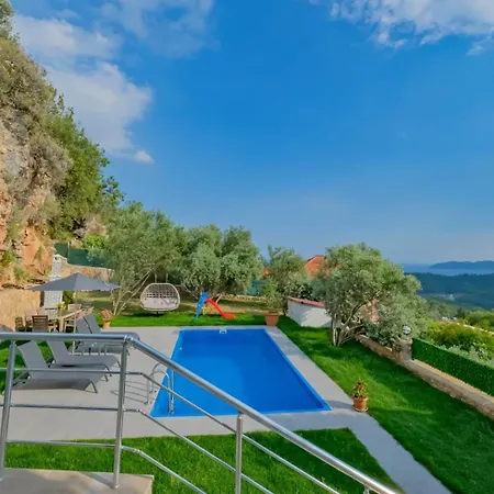 Vila Goecek Deniz Manzarali Kiralik *